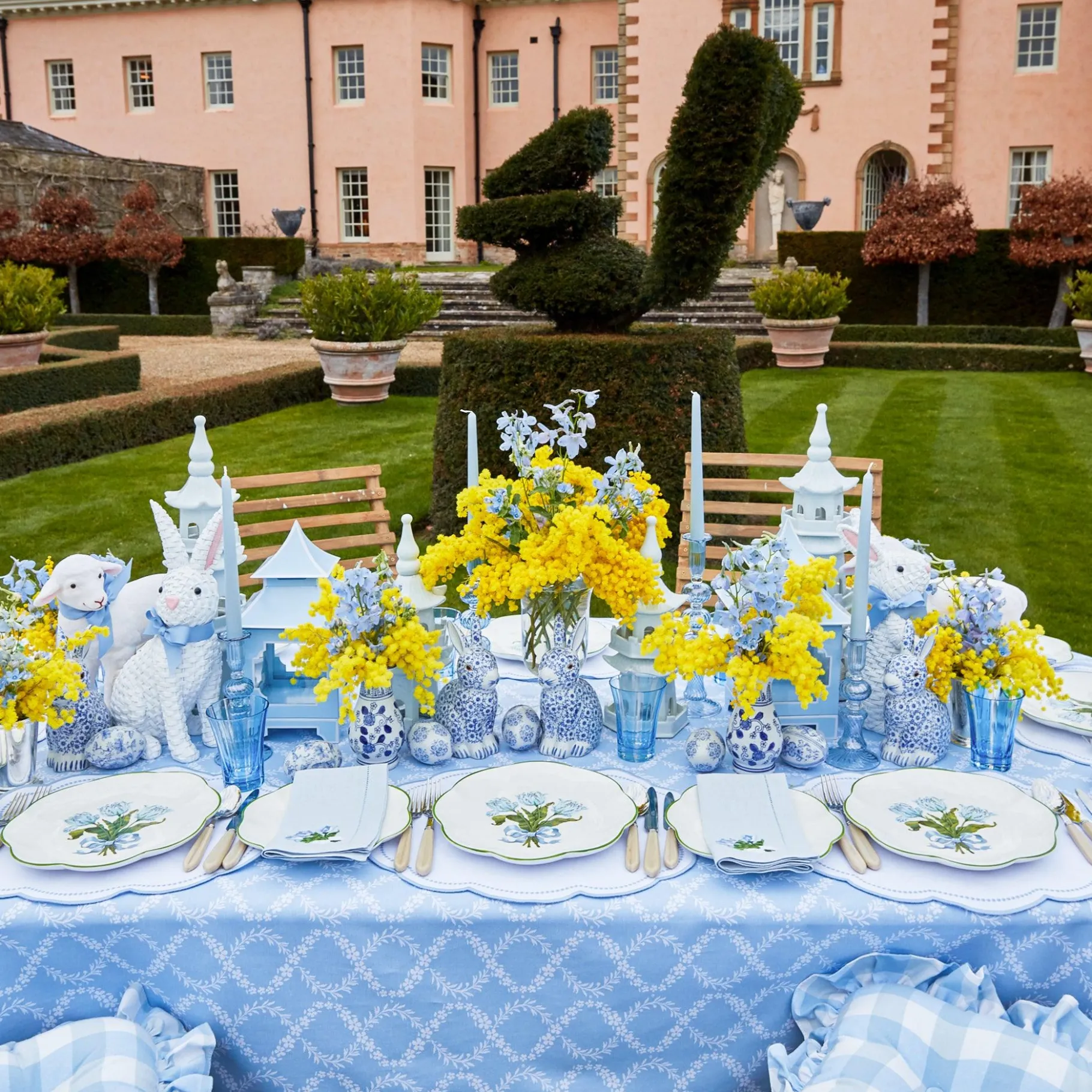 Mrs. Alice Dinner Plates|Blue Tulip Dinner Plate