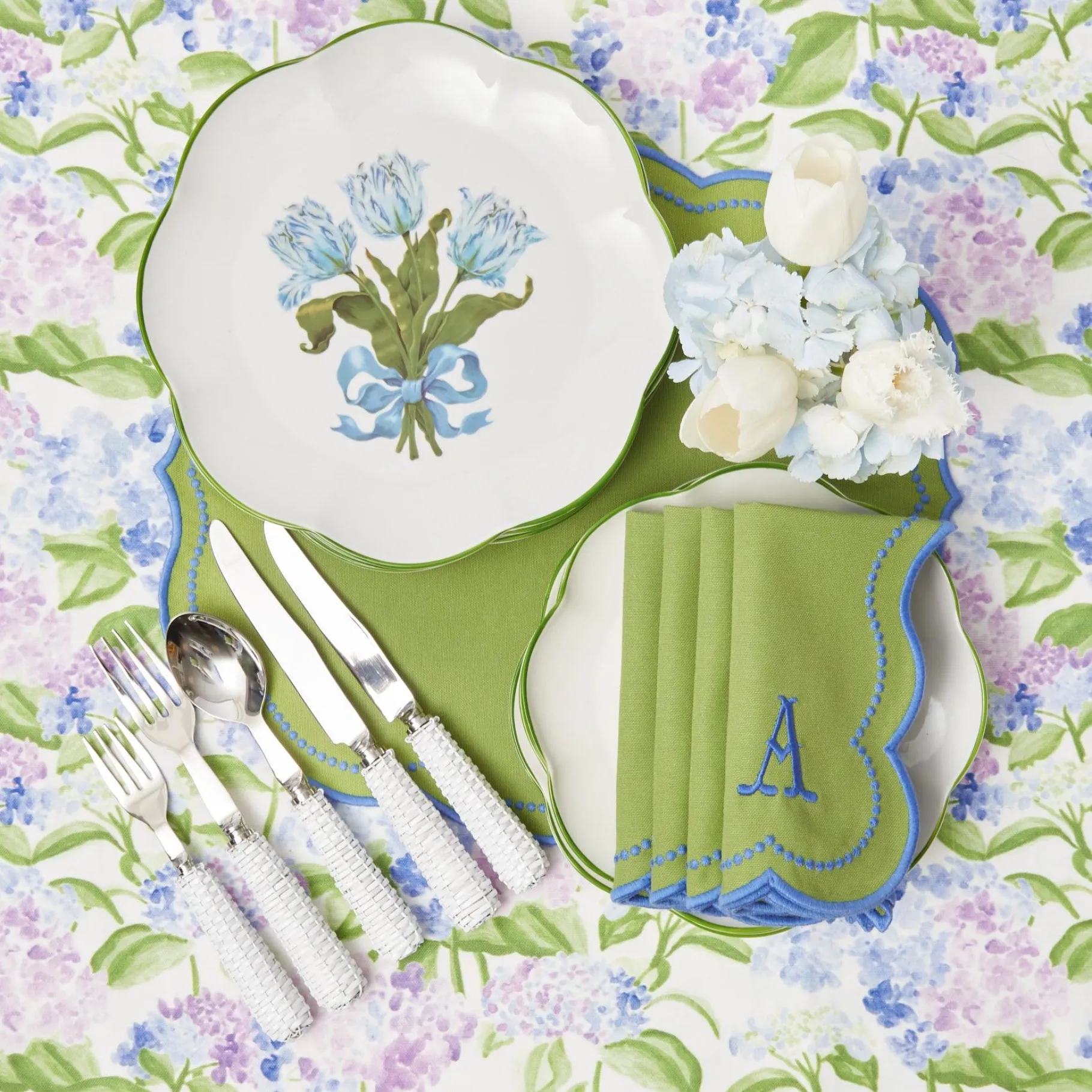 Mrs. Alice Crockery Sets|Blue Tulip Dinner Plates (Set Of 4)