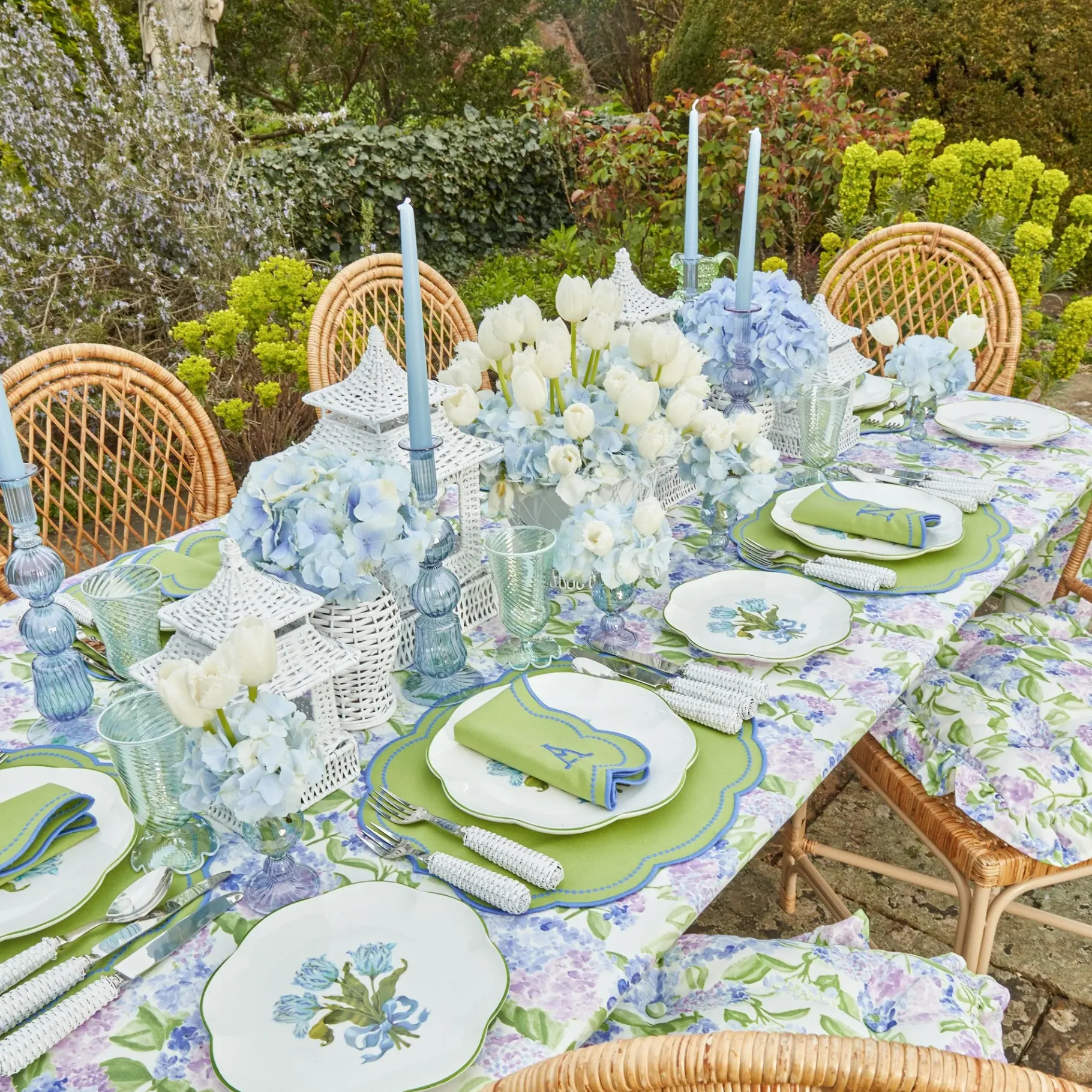 Mrs. Alice Starter Plates|Blue Tulip Starter Plate