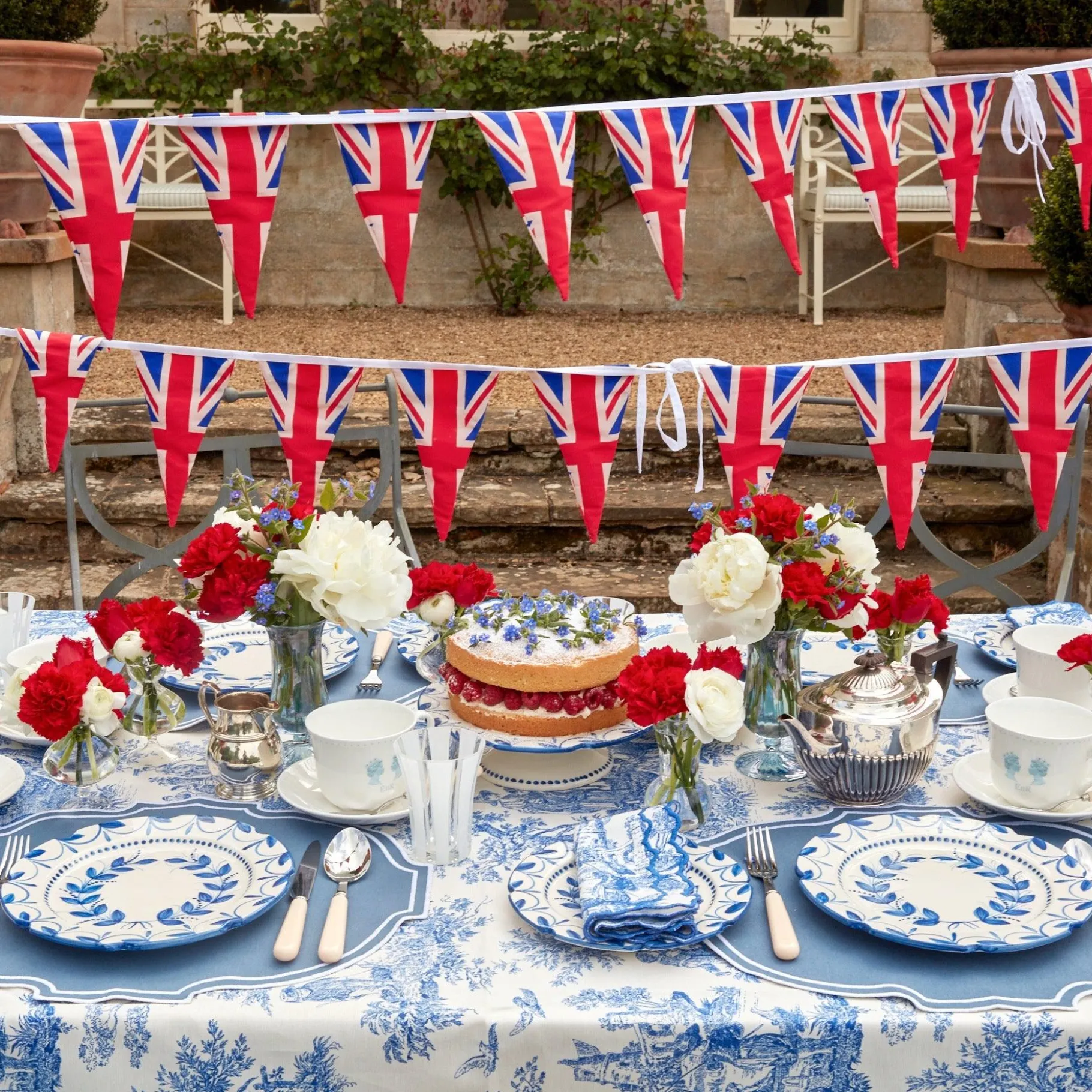 Mrs. Alice Crockery Sets|Elizabeth Garland Dinner Plates (Set Of 4)