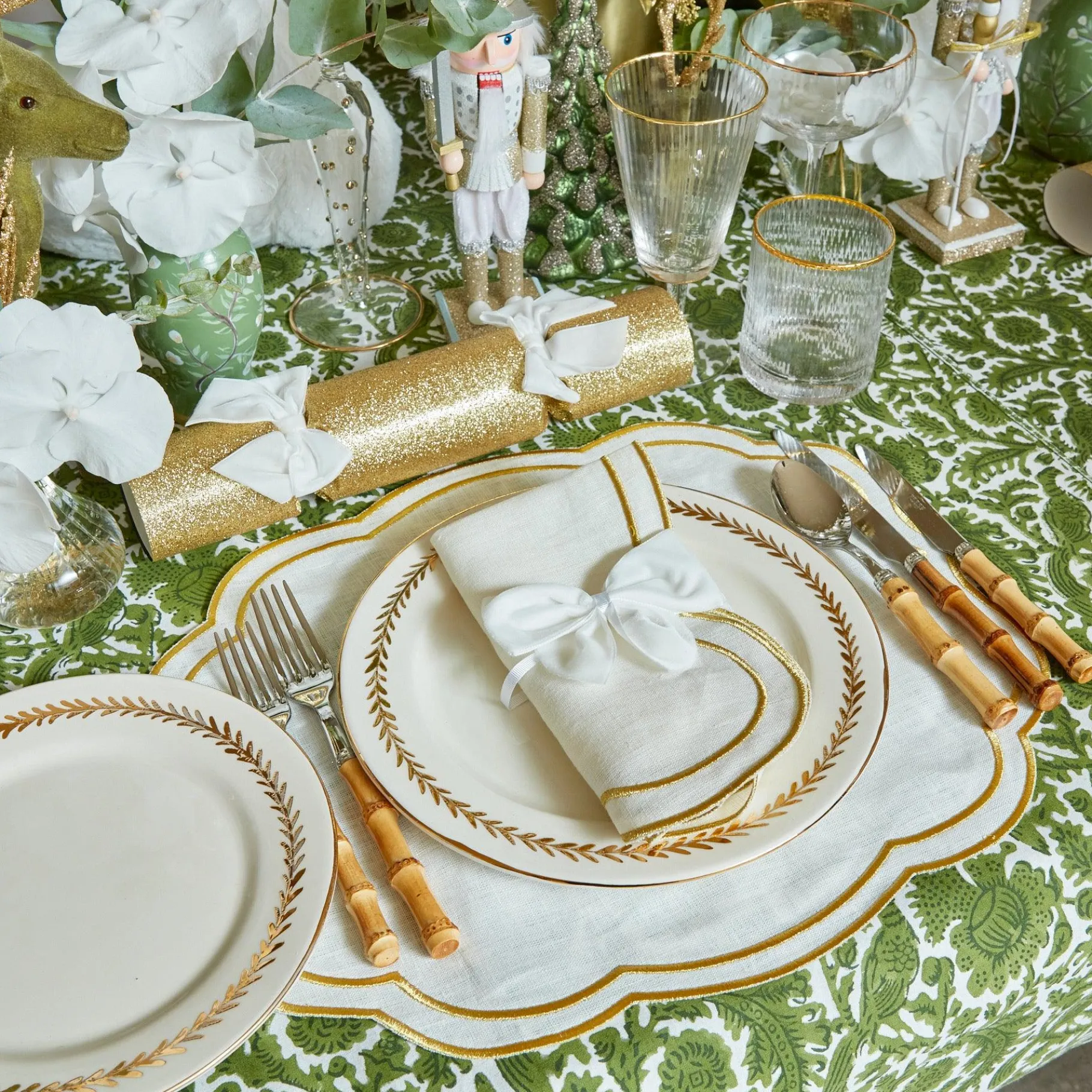 Mrs. Alice Napkins|Eloise Gold Napkins (Set Of 4)