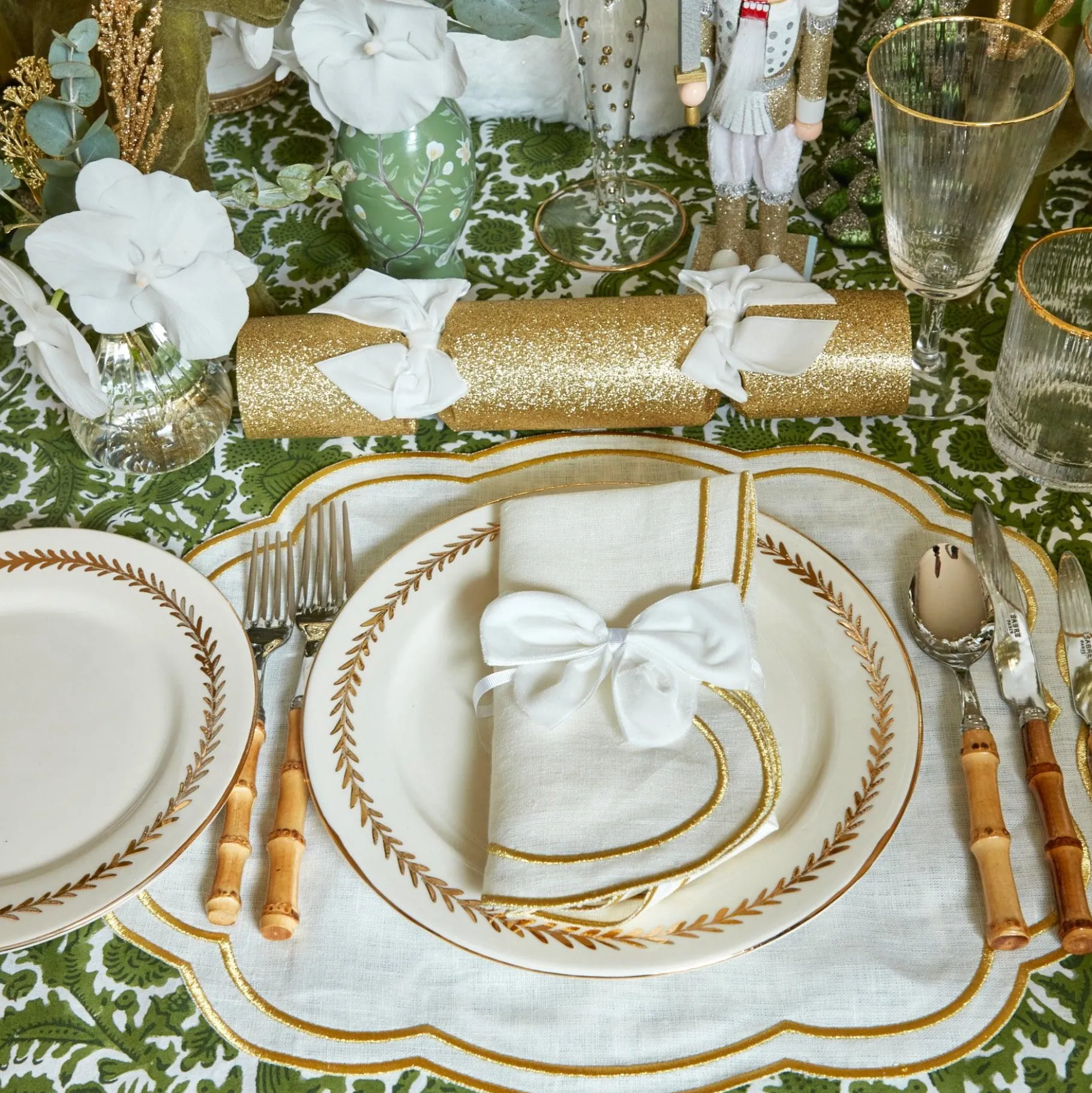 Mrs. Alice Napkins|Eloise Gold Napkins (Set Of 4)