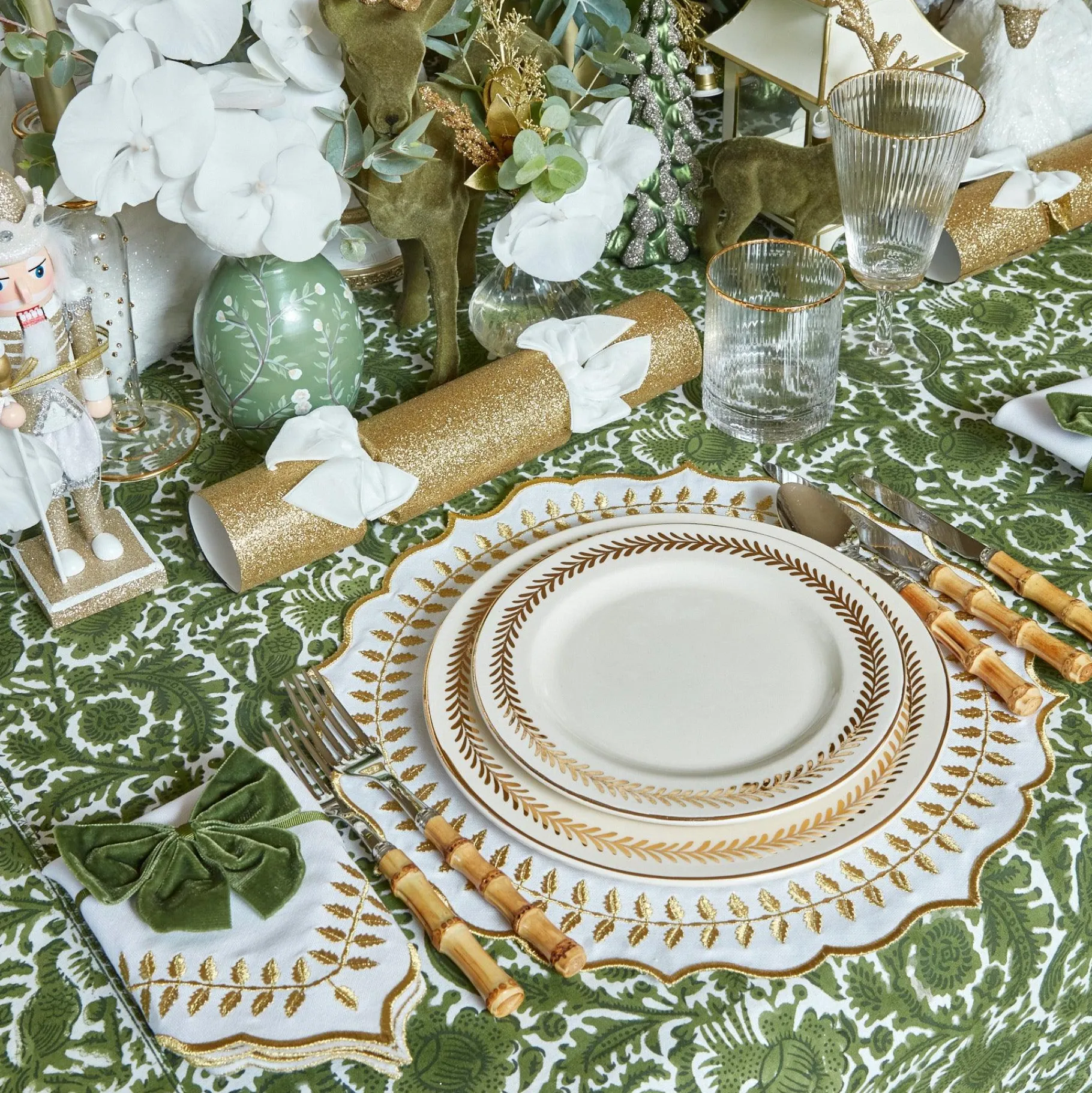 Mrs. Alice Crockery Sets|Gold Garland Starter Plates (Set Of 4)