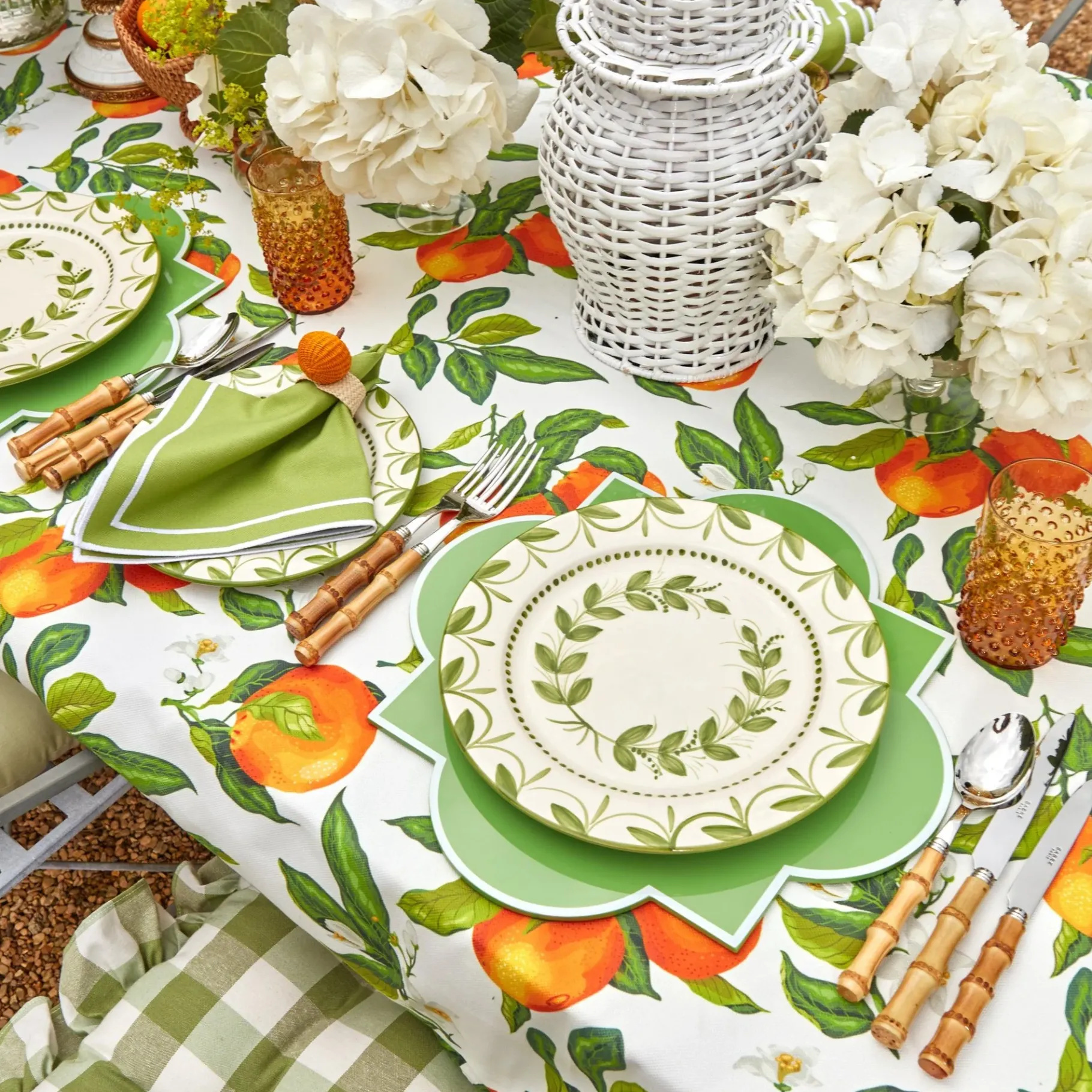 Mrs. Alice Dinner Plates|Green Garland Dinner Plates (Set Of 4)