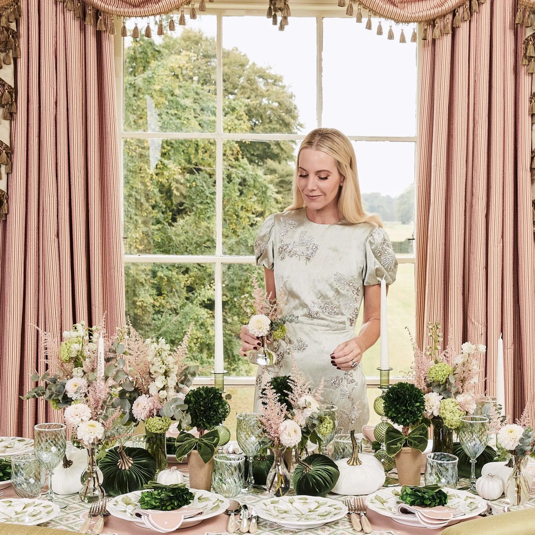 Mrs. Alice Dinner Plates|Hand Painted Hummingbird Dinner Plate