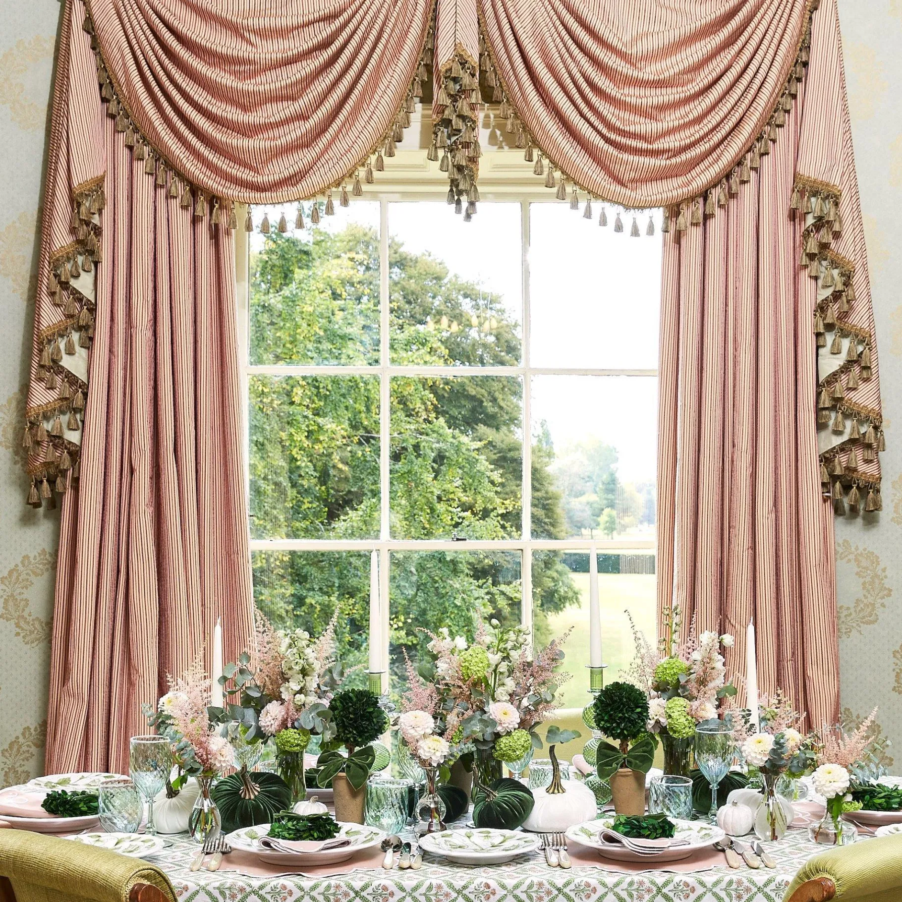 Mrs. Alice Dinner Plates|Hand Painted Hummingbird Dinner Plate