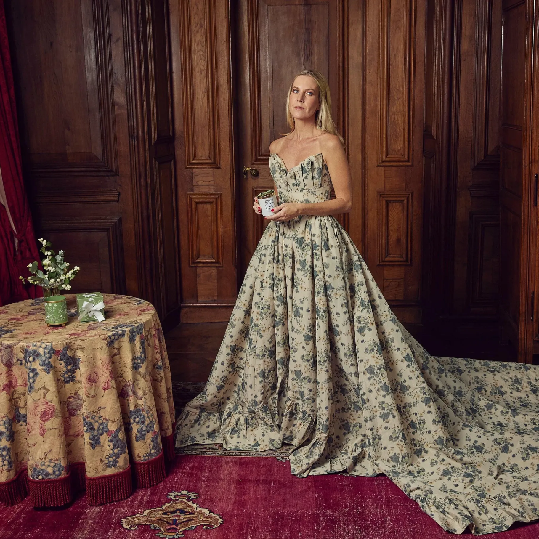 Mrs. Alice Candle Holders|Hand Painted Olive Floral Tole Candle Pot