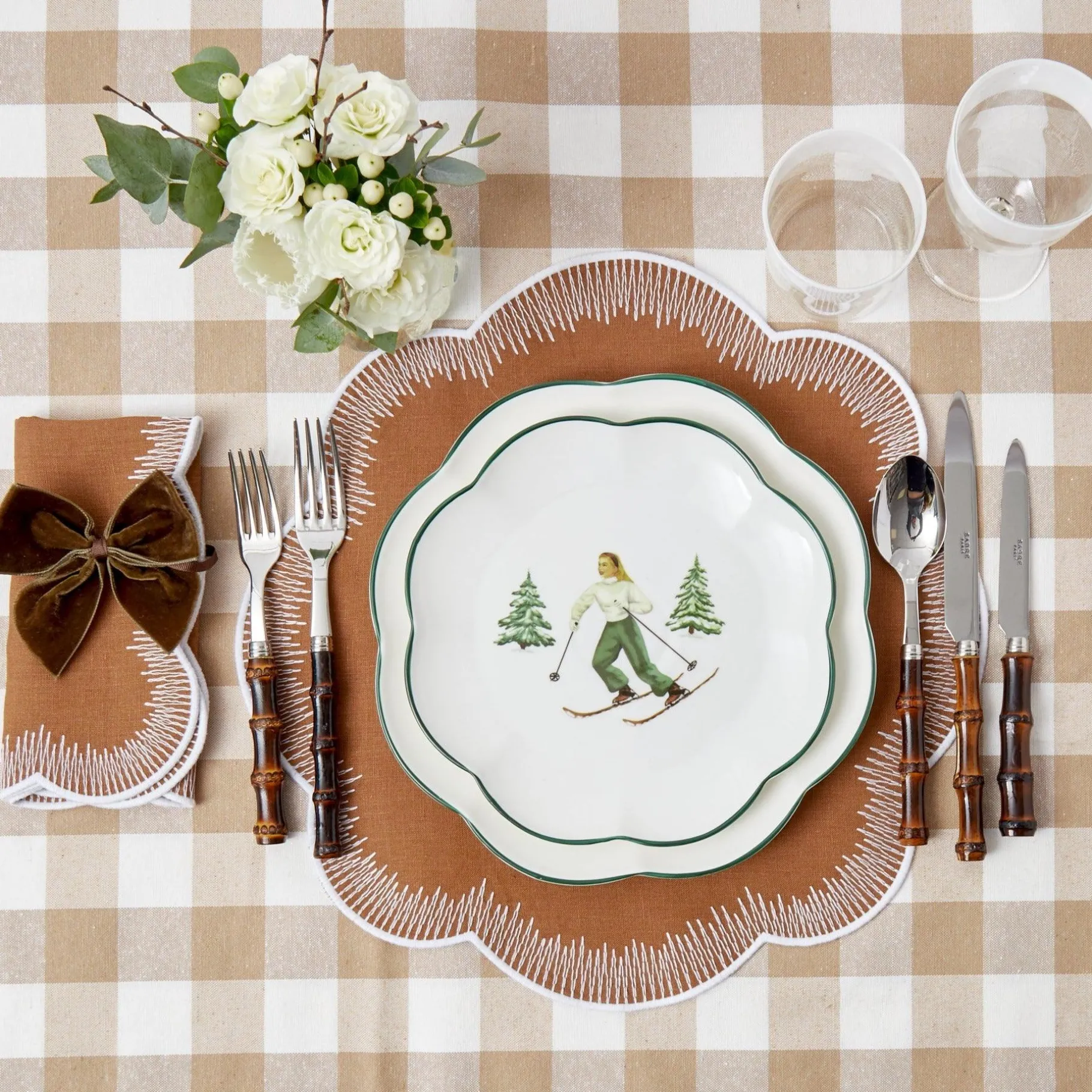 Mrs. Alice Crockery Sets|Heidi & Hans Skier Starter Plates (Set Of 4)