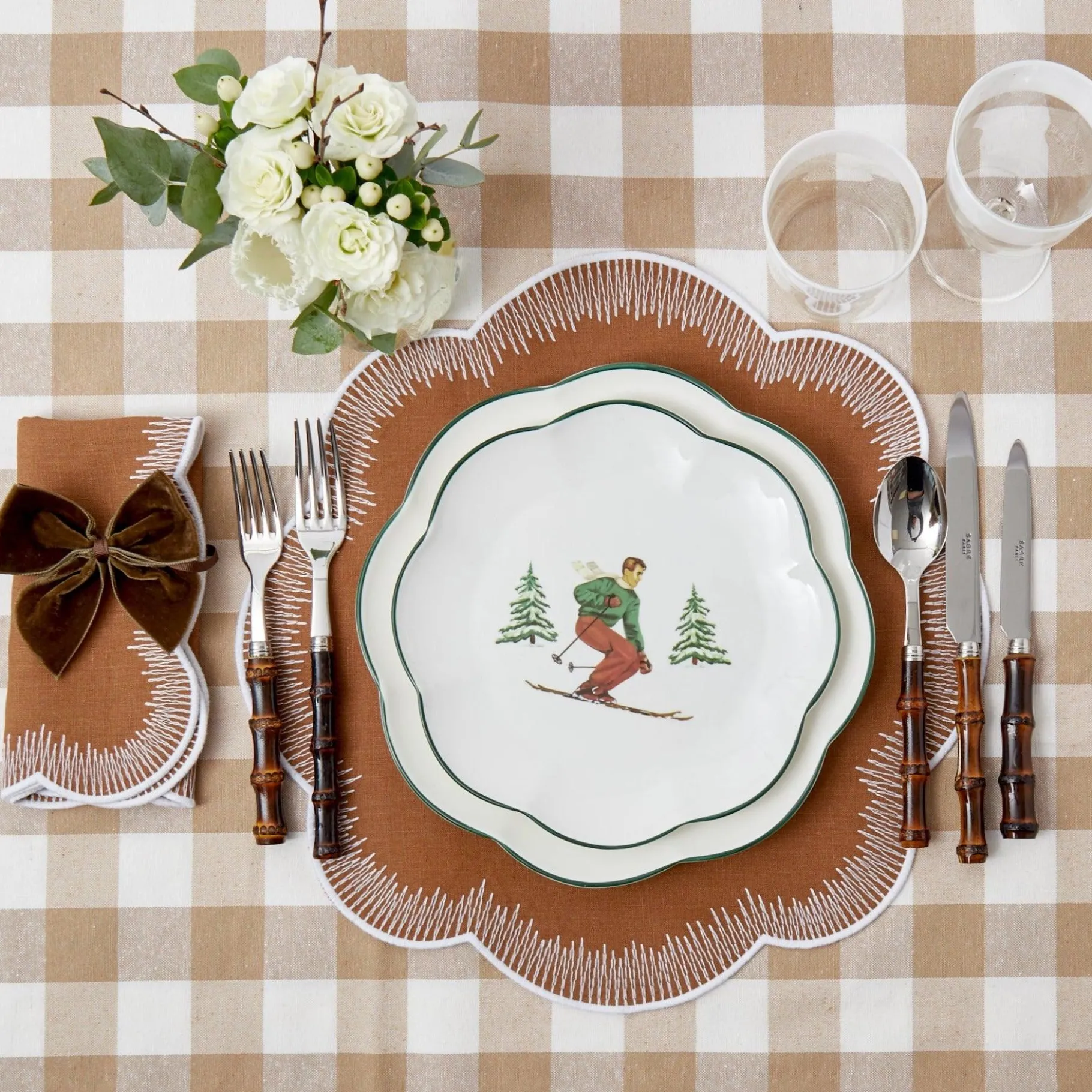 Mrs. Alice Crockery Sets|Heidi & Hans Skier Starter Plates (Set Of 4)