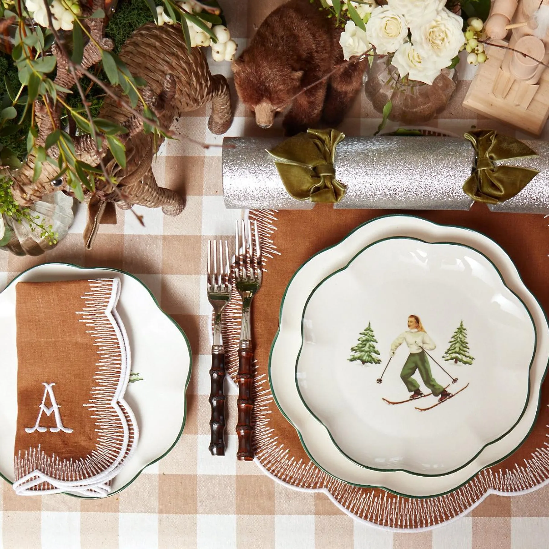 Mrs. Alice Crockery Sets|Heidi & Hans Skier Starter Plates (Set Of 4)