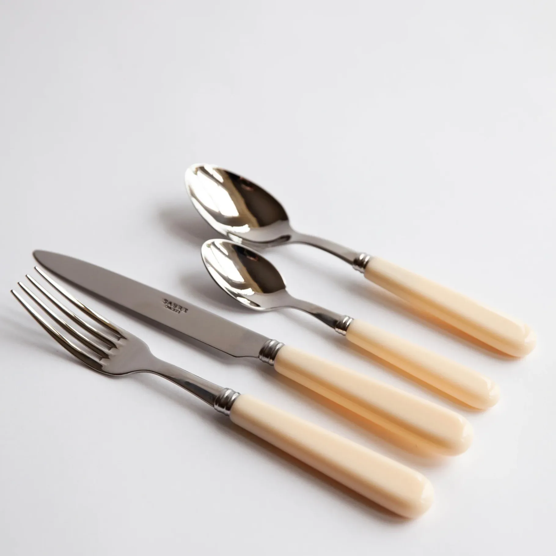 Mrs. Alice Cutlery Sets|Ivory Cutlery Set (4 Piece)