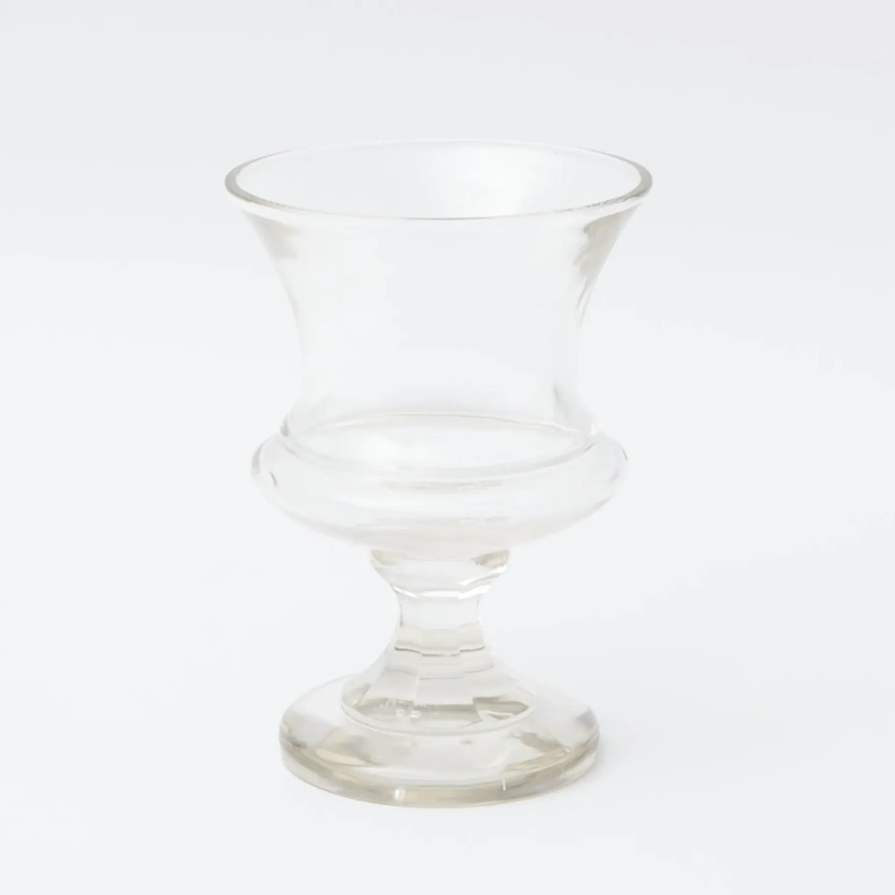 Mrs. Alice Urns & Pedestals|Large Cordelia Urn Vase