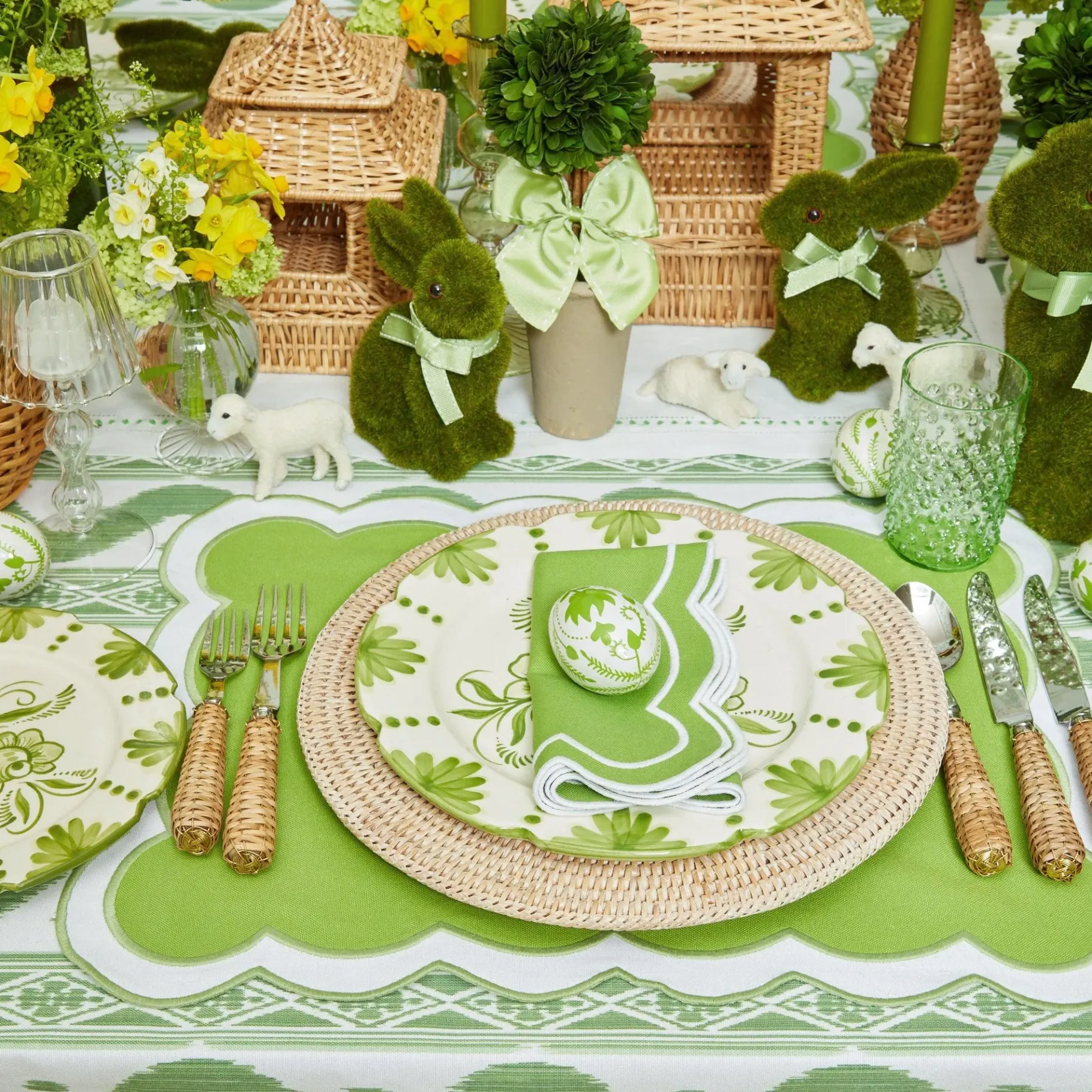 Mrs. Alice Decoration Sets|Lily Of The Valley Decoration Set