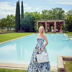 Mrs. Alice Rattan Tableware|White Rattan Tote Bag (Blue Bow)