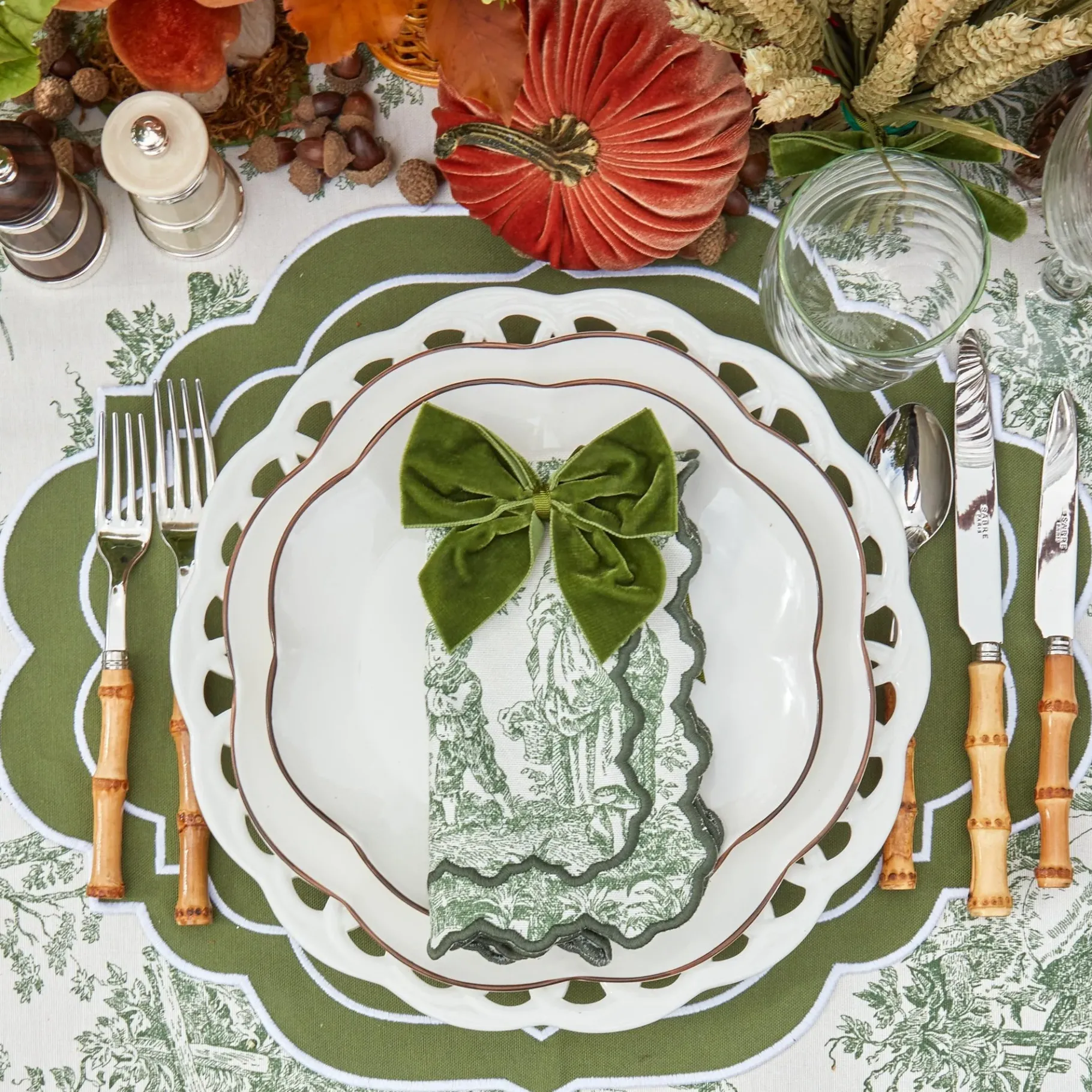 Mrs. Alice Glasses|Olive Rim Swirl Water Glass (Set Of 4)