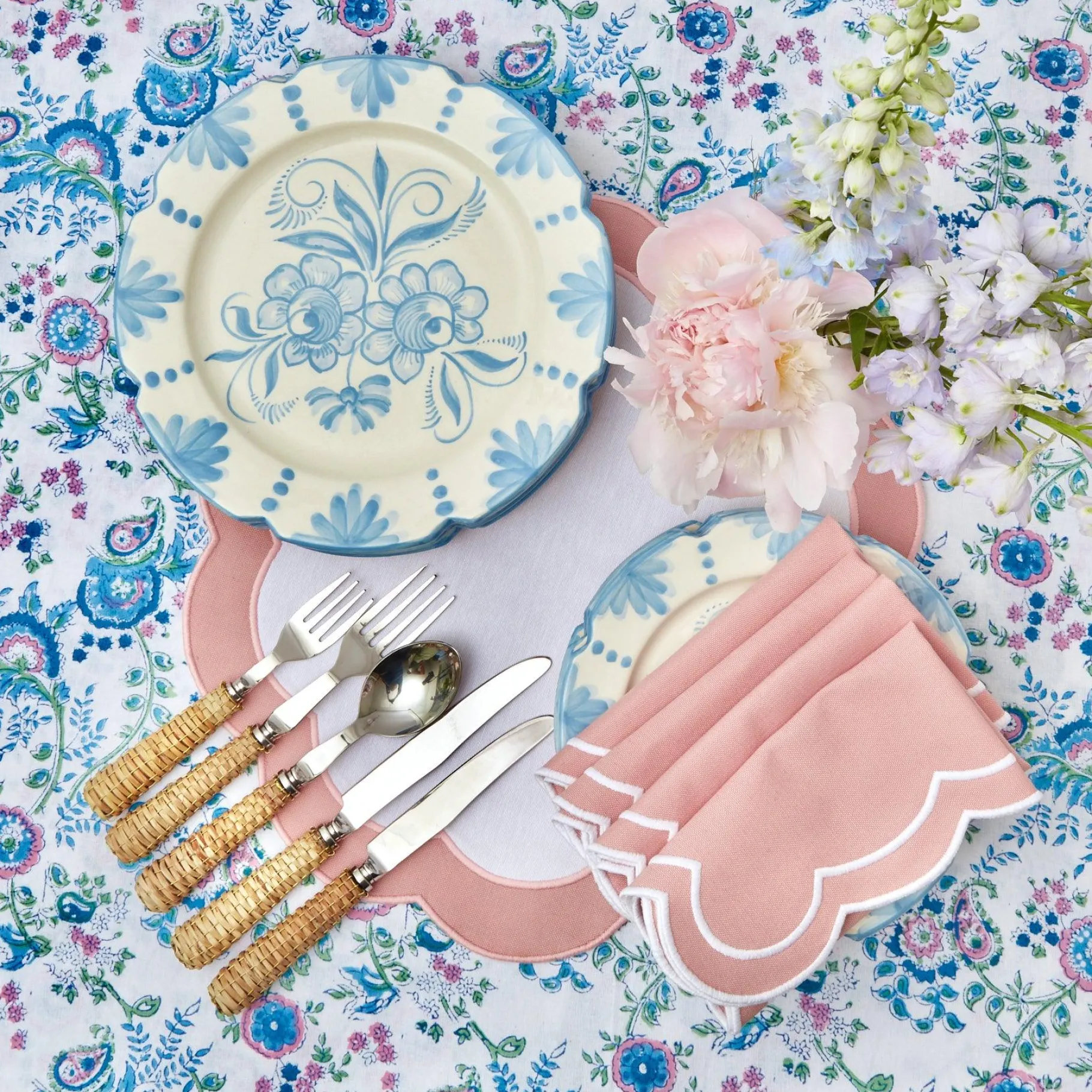 Mrs. Alice Placemats|Pink Applique Placemats (Set Of 4)