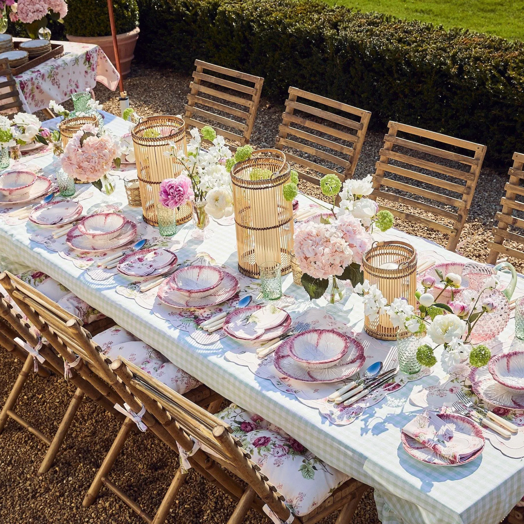 Mrs. Alice Lettuce Crockery|Pink Capri Lettuce Bowl