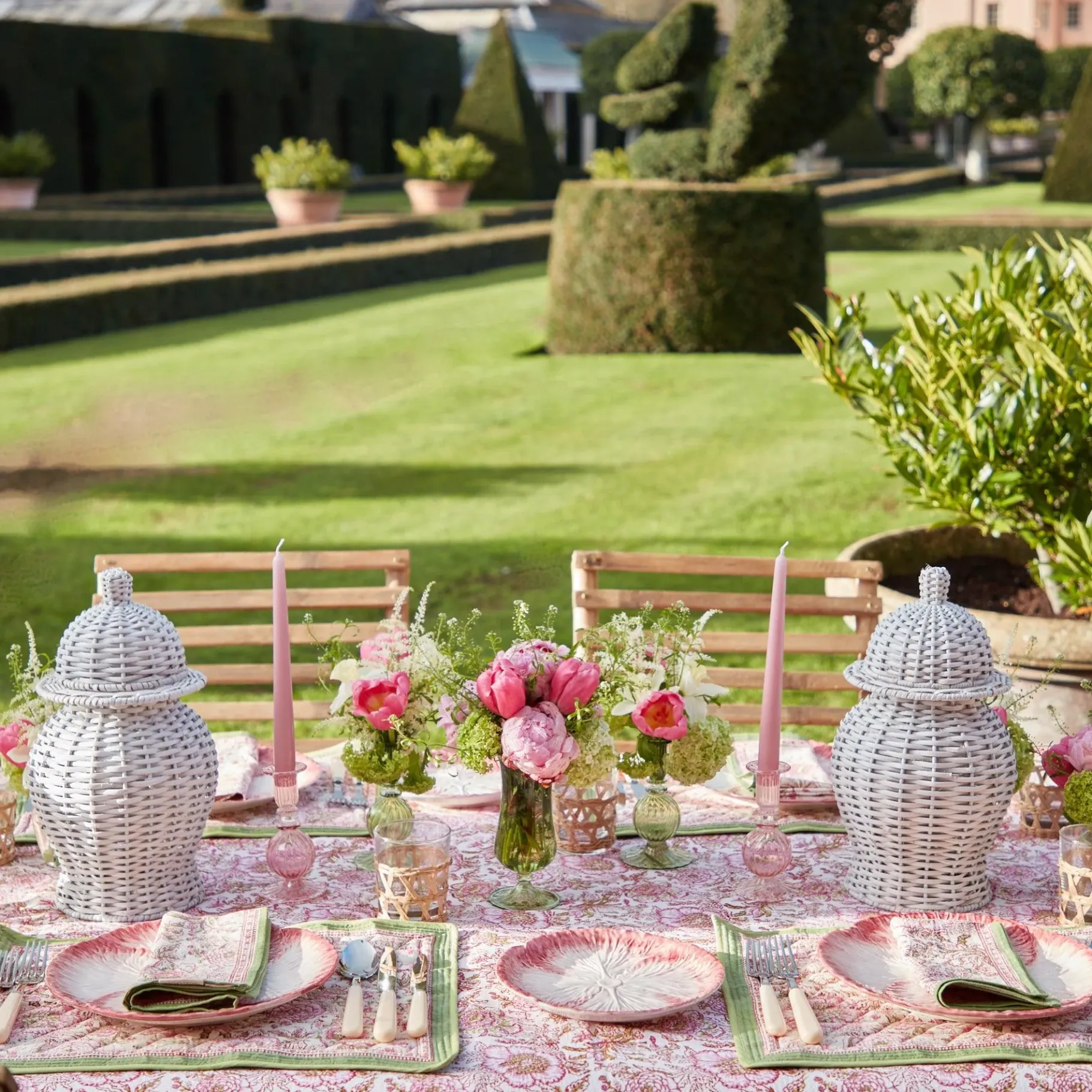 Mrs. Alice Crockery Sets|Pink Capri Lettuce Starter Plate (Set Of 4)