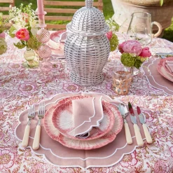 Mrs. Alice Lettuce Crockery|Pink Capri Lettuce Starter Plate (Set Of 4)