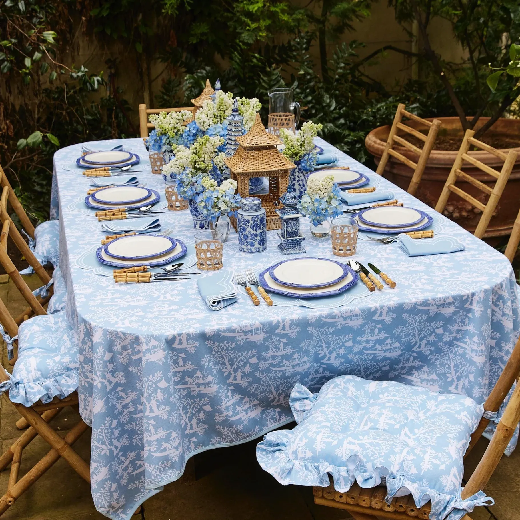 Mrs. Alice Vases|Round Chinoiserie Ginger Jars (Pair)