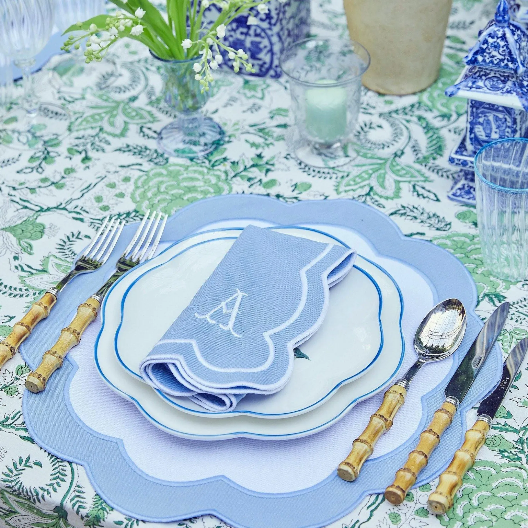 Mrs. Alice Starter Plates|Scalloped Lily Of The Valley Starter Plate (Set Of 4)