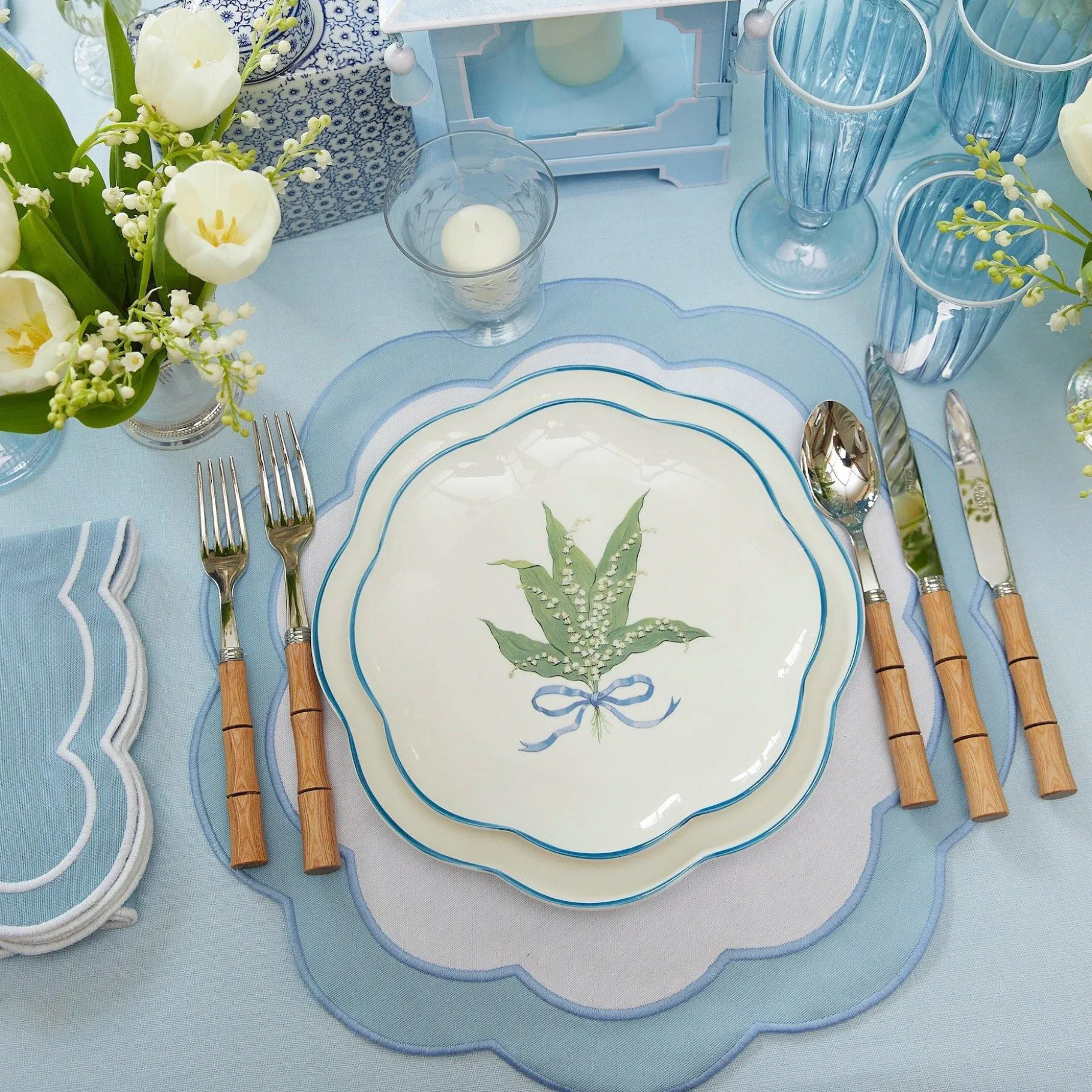 Mrs. Alice Starter Plates|Scalloped Lily Of The Valley Starter Plate