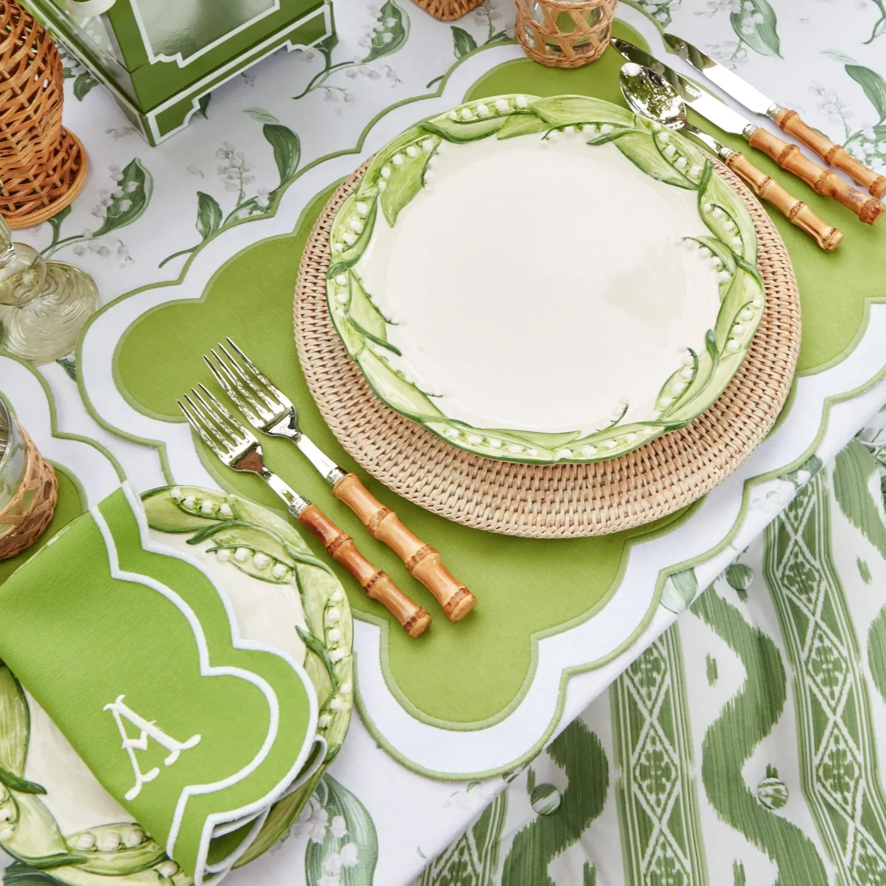 Mrs. Alice Table Linen Sets|Serena Applique Green Placemats & Napkins (Set Of 4)