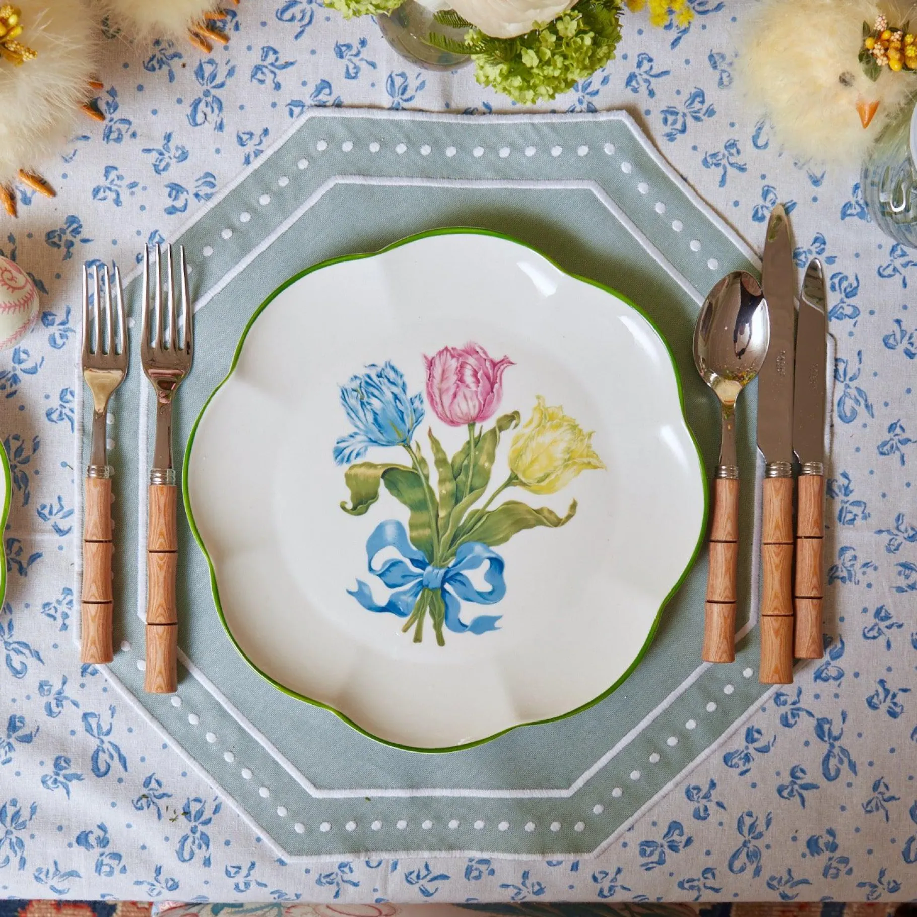 Mrs. Alice Dinner Plates|Tulip Dinner Plate