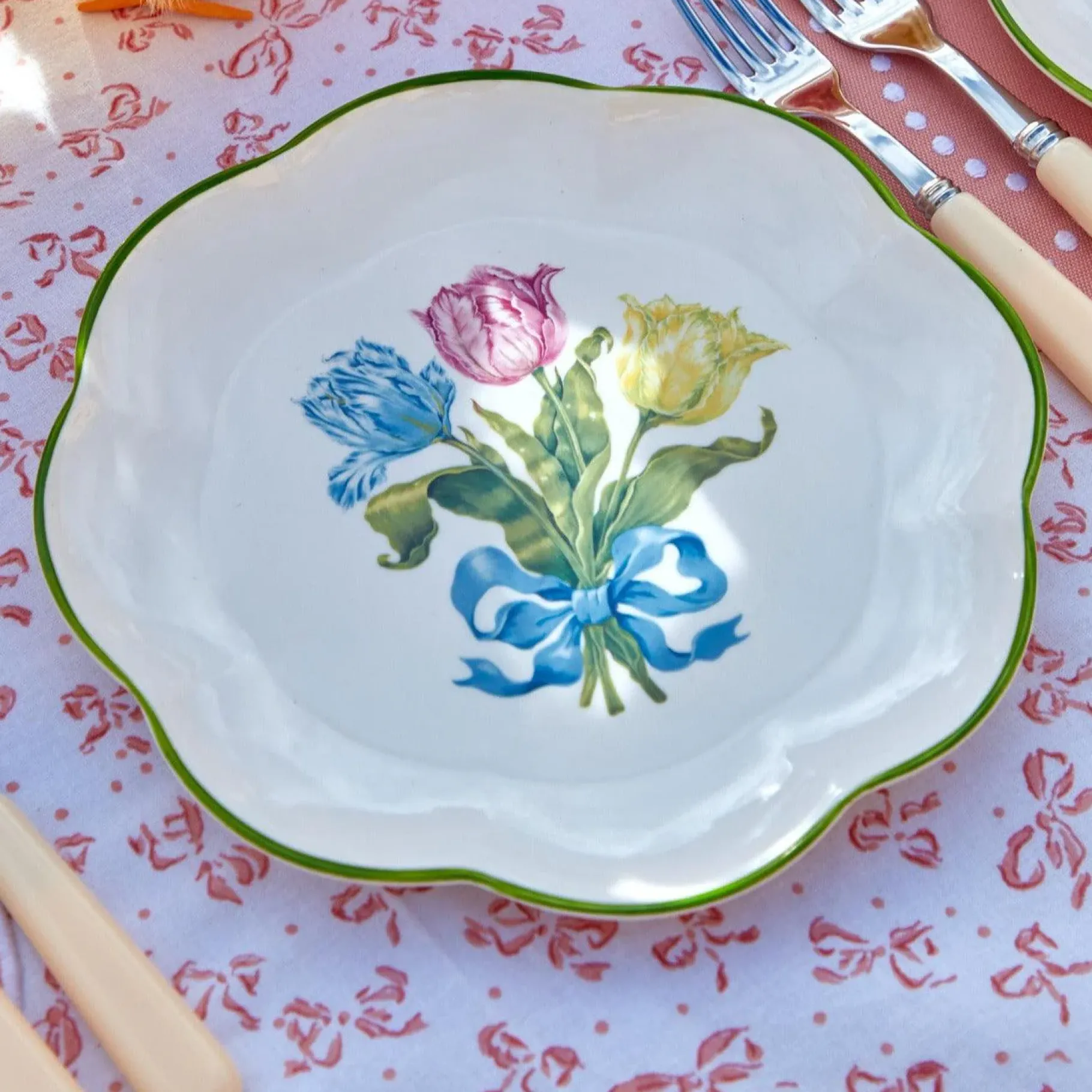 Mrs. Alice Starter Plates|Tulip Starter Plate