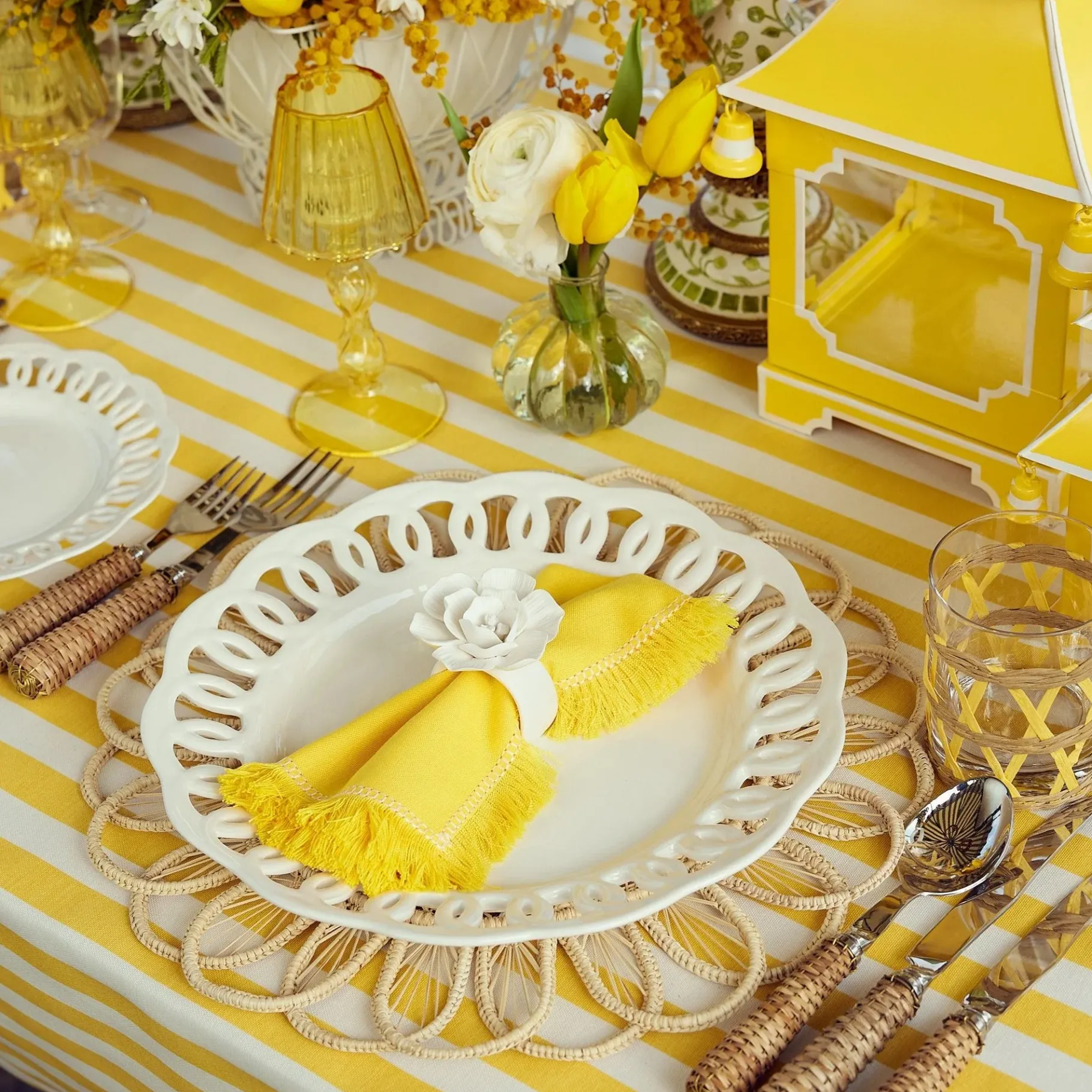 Mrs. Alice Crockery Sets|White Lace Dinner Plates (Set Of 4)