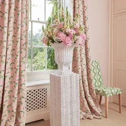 Mrs. Alice Vases|White Liliana Scalloped Rattan Pedestal And Urn