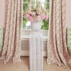 Mrs. Alice Urns & Pedestals|White Liliana Scalloped Rattan Pedestal And Urn