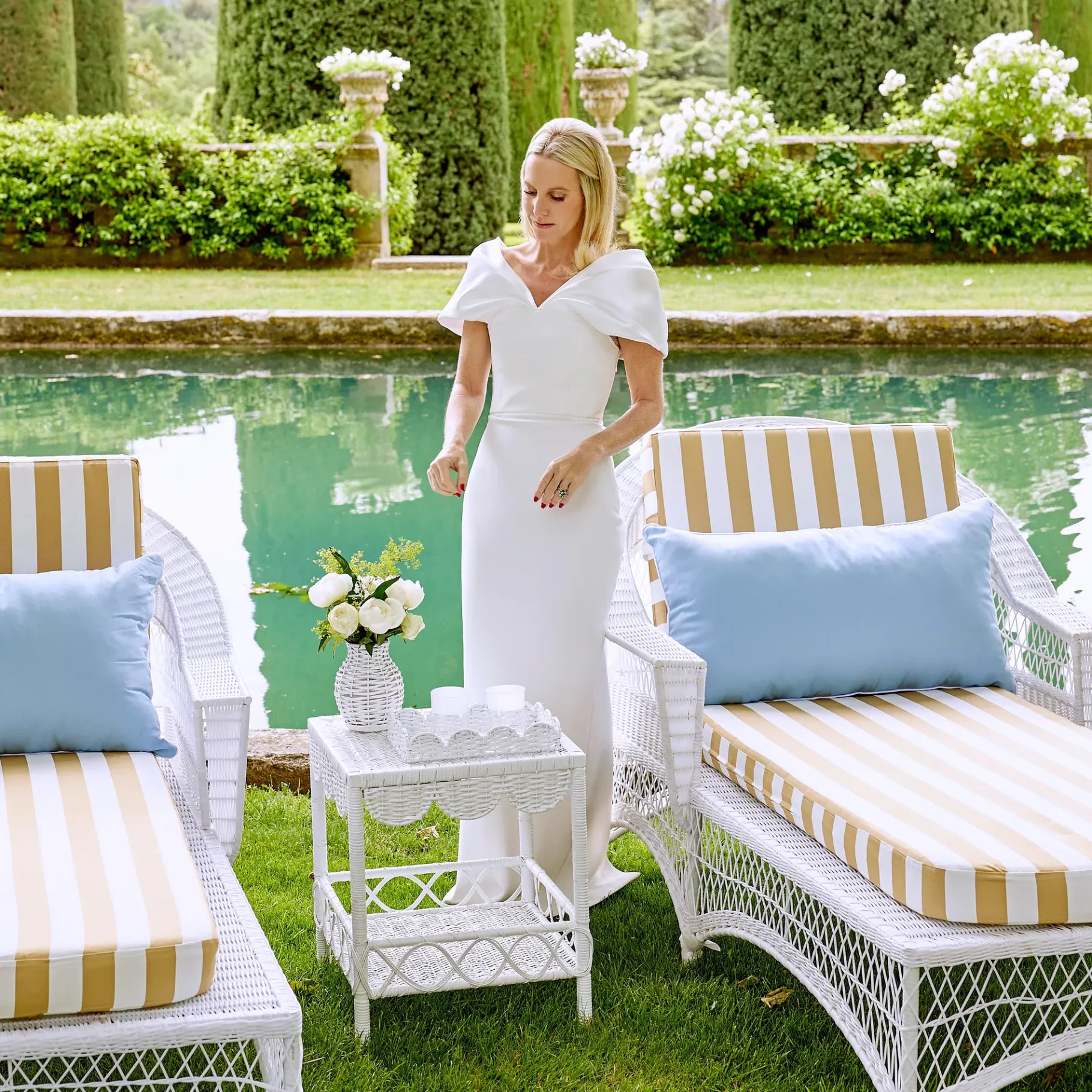 Mrs. Alice Tables|White Rattan Outdoor Side Table