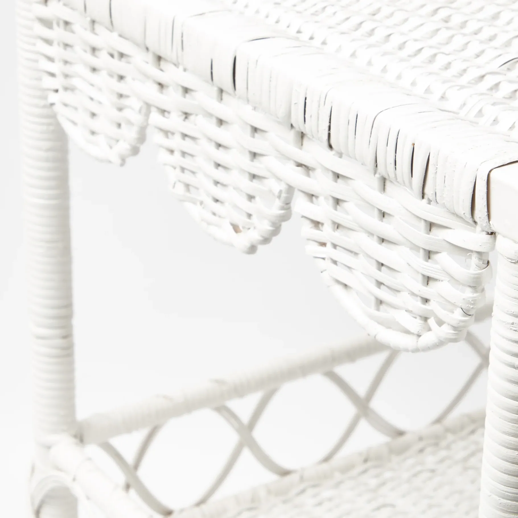 Mrs. Alice Tables|White Rattan Outdoor Side Table